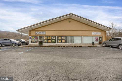 214 N Main St, PLEASANT GAP, PA, 16823-3108 | Card Image