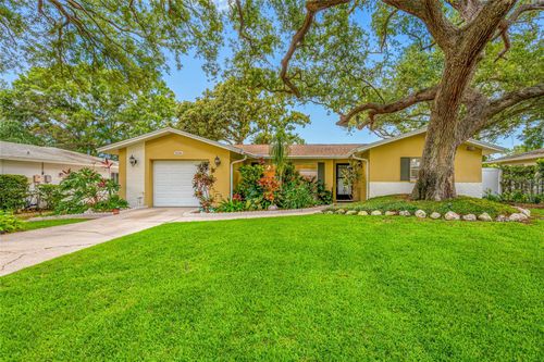 2036 Forest Dr, CLEARWATER, FL, 33763-1304 | Card Image