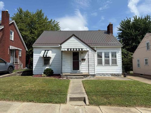 326 E 9th St, Jasper, IN, 47546-2905 | Card Image