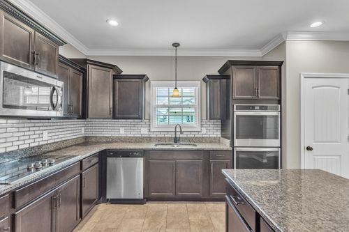 1370 Millet Dr, Clarksville, TN, 37040-1518 | Card Image