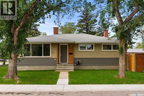 4 Burrows St, Regina, SK, S4R4S2 | Card Image