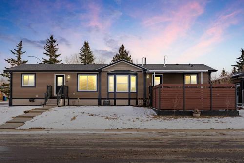 4 Spring Dale Cir Se, Airdrie, AB, T4A1N8 | Card Image