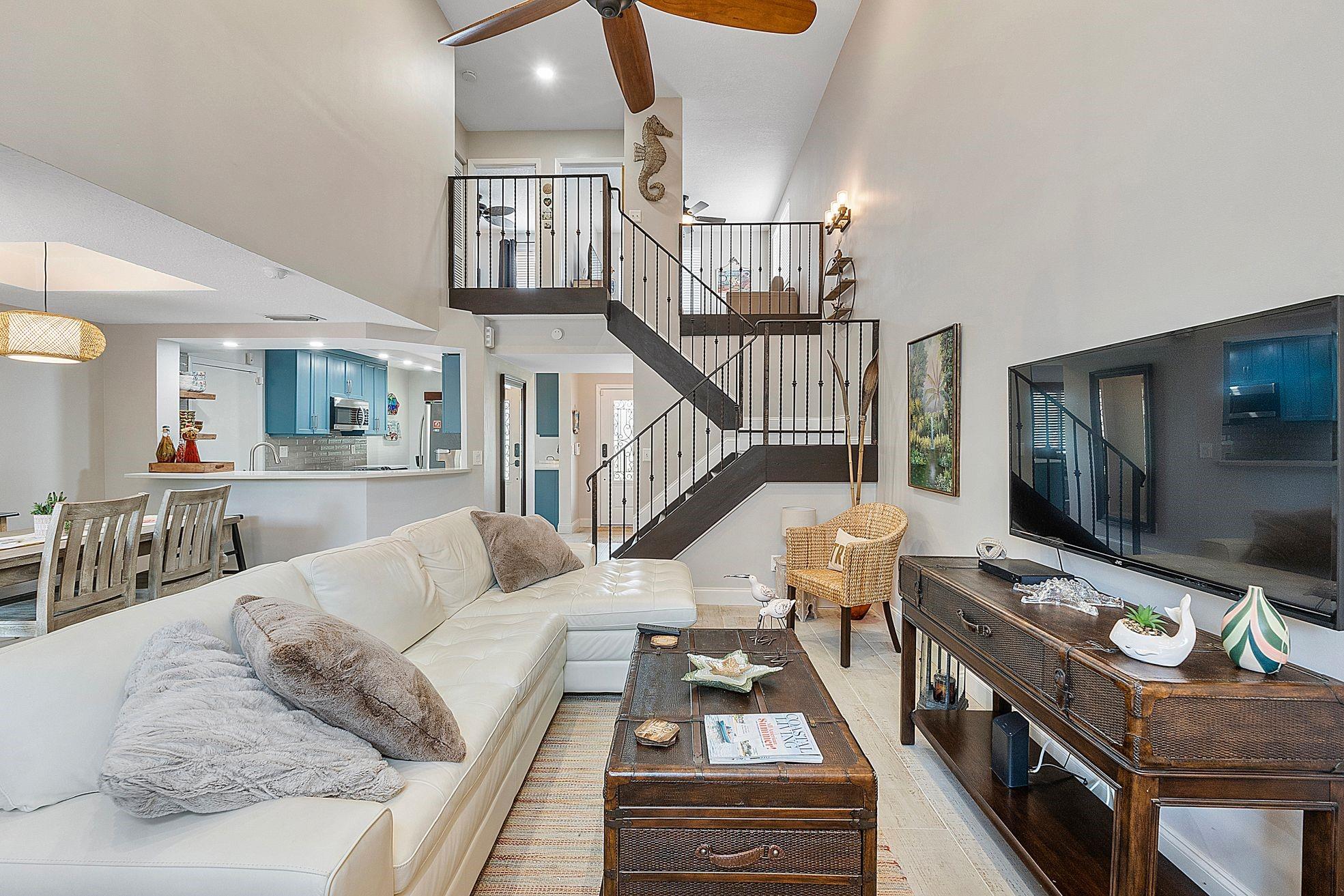 5th Ct, Dania, FL 33004