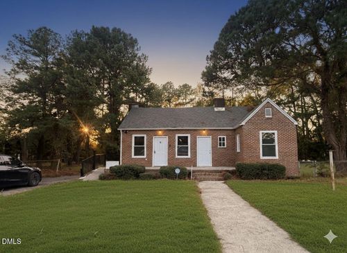 4408 Lee St, Ayden, NC, 28513-7177 | Card Image