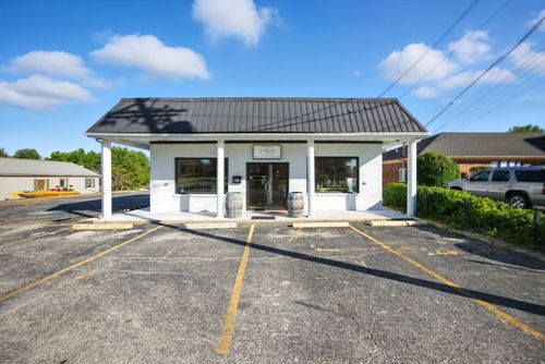 506 W Broadway St, Lawrenceburg, KY, 40342-1306 | Card Image