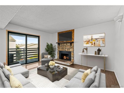 d304-7665 E Eastman Ave, Denver, CO, 80231-7160 | Card Image