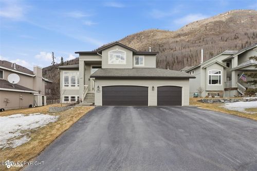 20427 Philadelphia Way, Eagle River, AK, 99577-8479 | Card Image