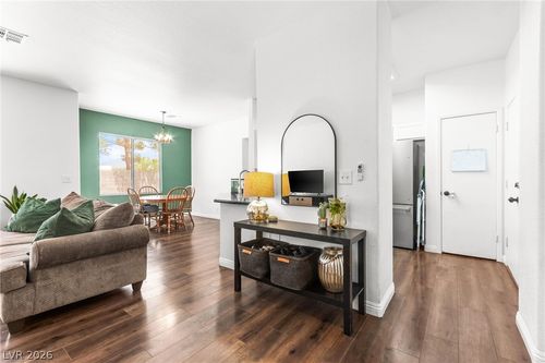 7353 Ridge Star Ct, Las Vegas, NV, 89131-8204 | Card Image