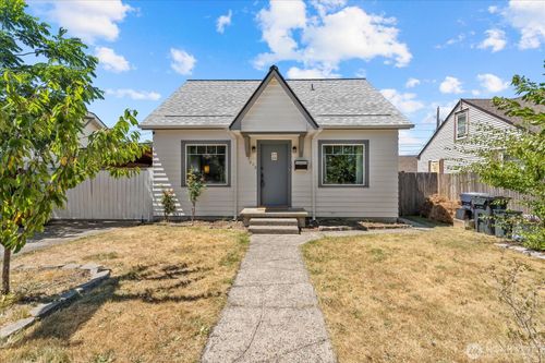 7012 S Warner Street, Tacoma, WA, 98409 | Card Image