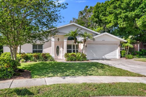 6450 49th Ave N, ST PETERSBURG, FL, 33709-3274 | Card Image