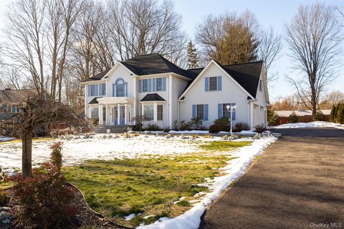 8 Toms Way, Poughkeepsie, NY, 12603-6051 | Card Image