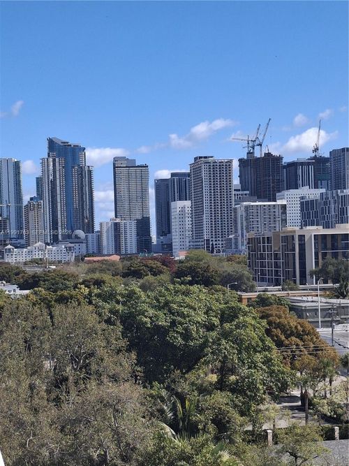 apt-806-816 Nw 11th St, Miami, FL, 33136-3121 | Card Image