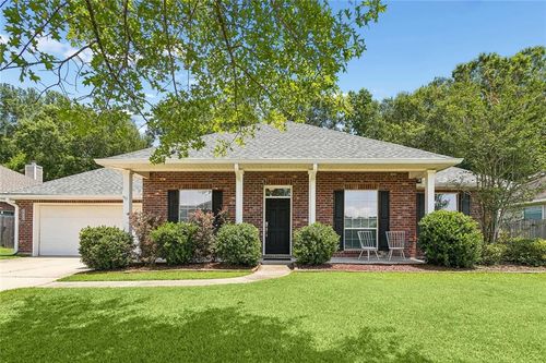 664 Amy Ct, Covington, LA, 70433-6993 | Card Image