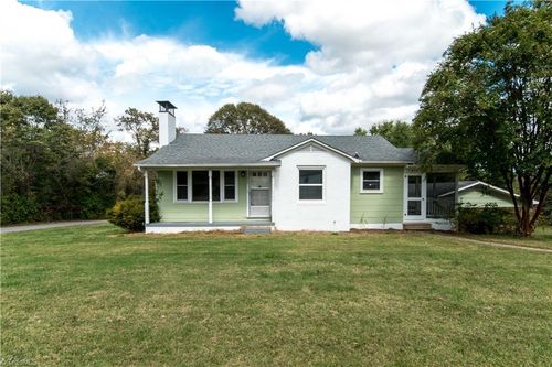 413 E Hemlock St, Yadkinville, NC, 27055-7766 | Card Image