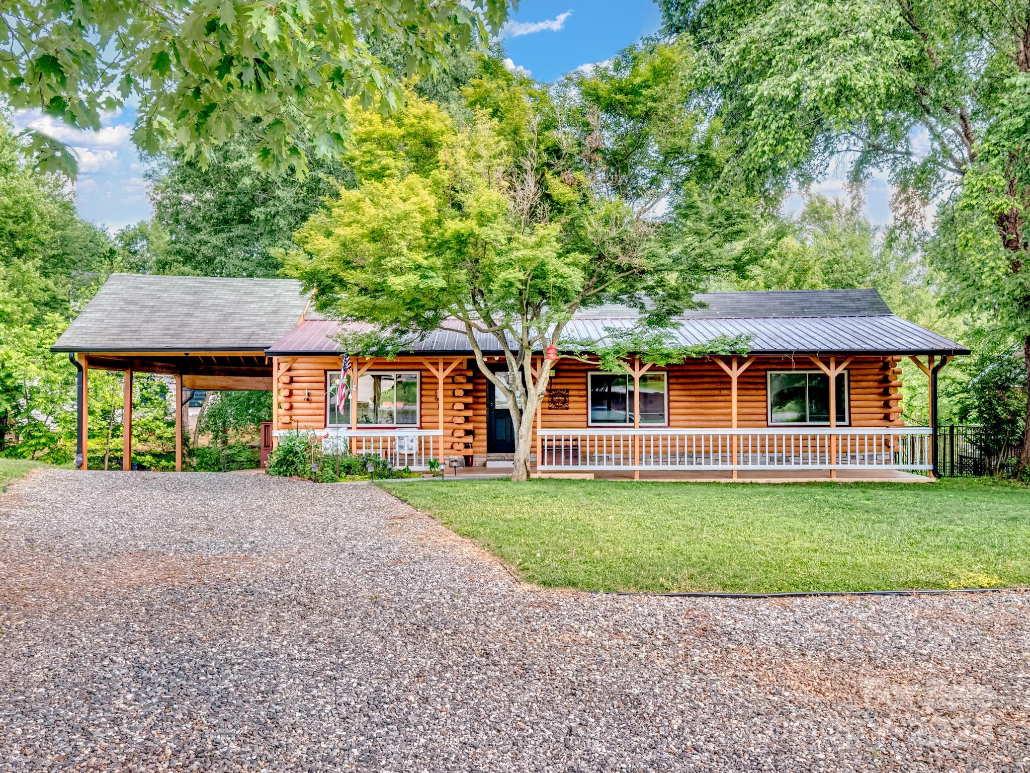 Bluewing Ln, Mooresville, NC 28117