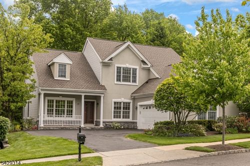 27 Bethpage Dr, SKILLMAN, NJ, 08558-2359 | Card Image