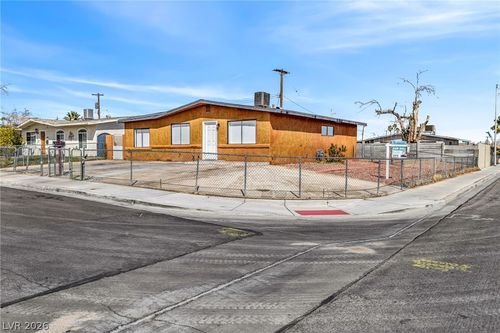 6224 Bristol Way, Las Vegas, NV, 89107 | Card Image