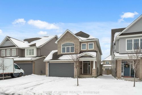 632 Moonflower Cres, Gloucester, ON, K1T0X8 | Card Image