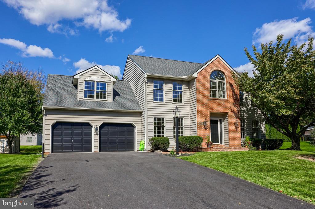Farm Dr, Lititz, PA 17543