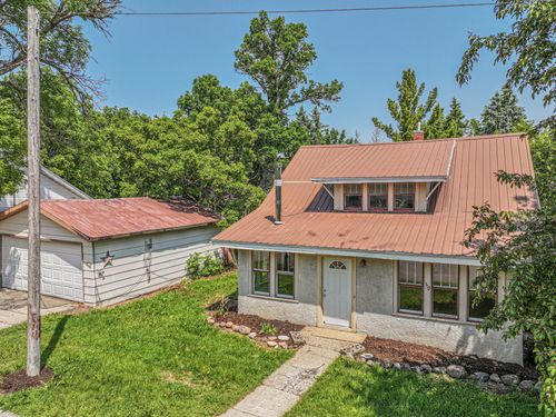 312 1st Ave W, Evansville, MN, 56326-2001 | Card Image