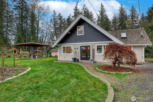 13615 57th Ave Ne, Marysville, WA, 98271-7725 | Card Image