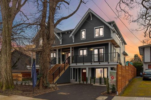 1-1789 Emerson St, Victoria, BC, V8R2C2 | Card Image