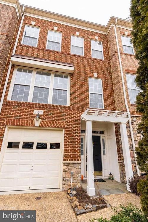 21927 Windy Oaks Sq, BROADLANDS, VA, 20148-5310 | Card Image