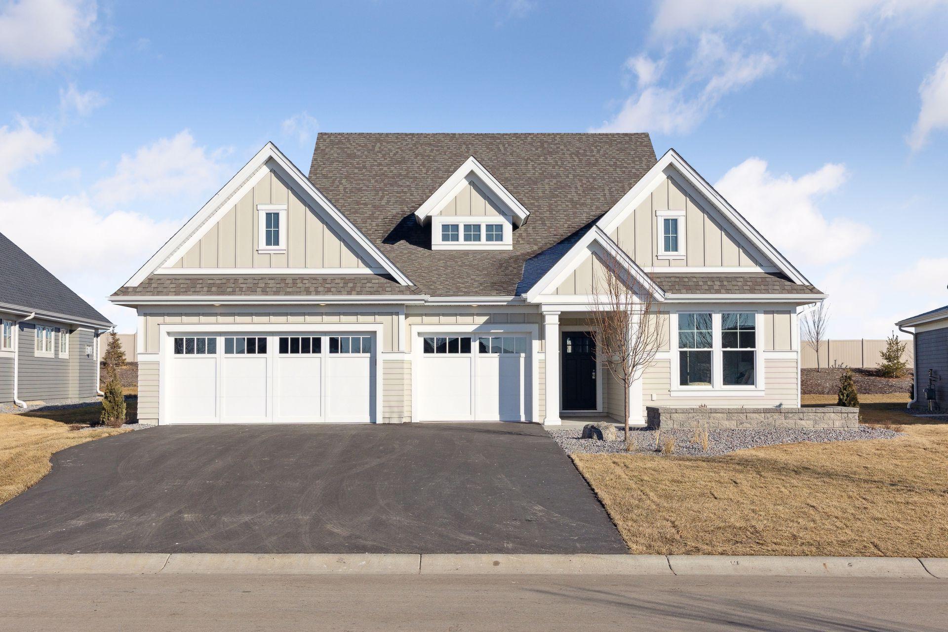 Bluebell Ln, Chaska, MN 55318