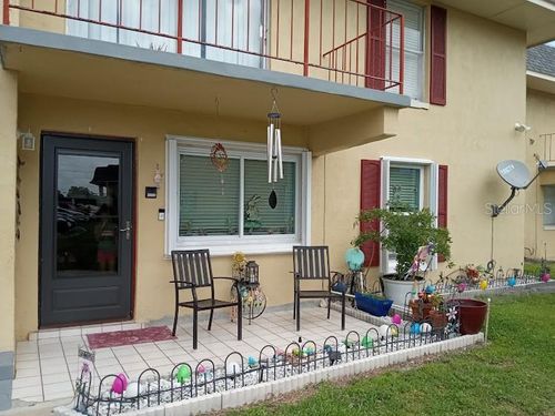 933-b-933 W Oak Ridge Rd, ORLANDO, FL, 32809-4704 | Card Image