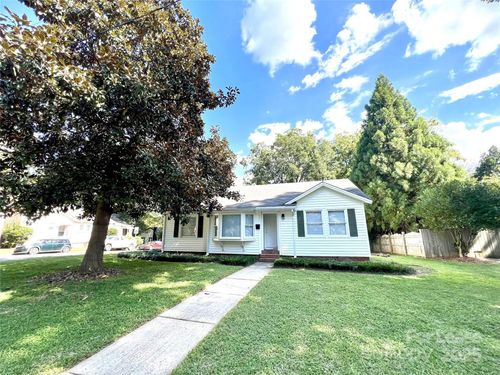 701 Mcknight St, Belmont, NC, 28012-4015 | Card Image