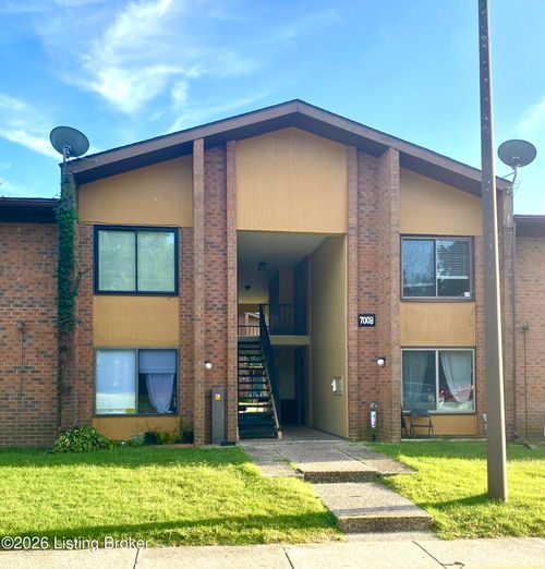 58-7008 Wildwood Cir, Louisville, KY, 40291-1774 | Card Image
