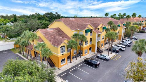 2208-10764 70th Ave, SEMINOLE, FL, 33772-6375 | Card Image