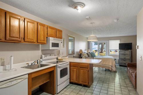 109b-115 Weirs Rd, Gilford, NH, 03249-6667 | Card Image