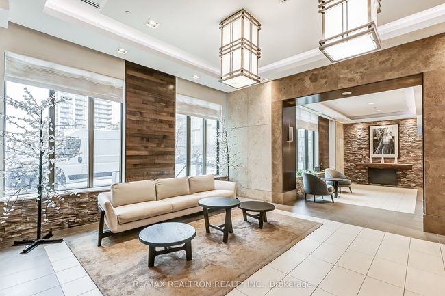305 - 1215 Bayly St, Condo with 2 bedrooms, 1 bathrooms and null parking in Pickering ON | Image 6