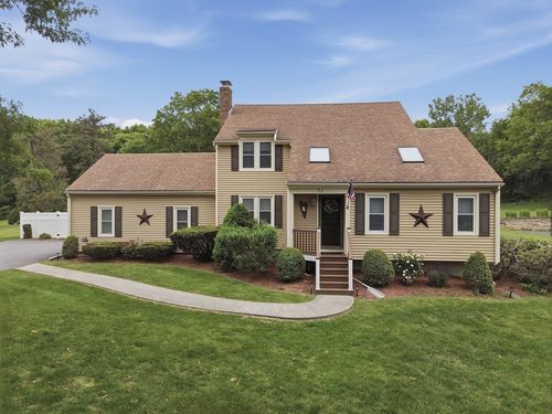35 Blueberry Hl, Webster, MA, 01570-3234 | Card Image