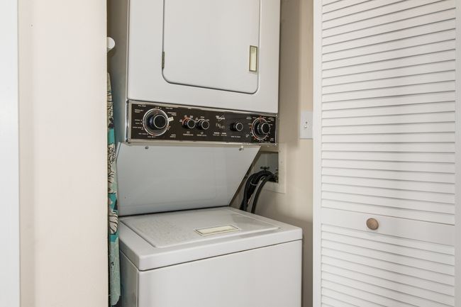 APT-405 - 714 Walnut Dr, Condo with 2 bedrooms, 2 bathrooms and 1 parking in Darien IL | Image 17
