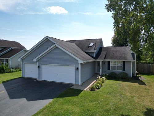 2048 Southfield Ln, BYRON, IL, 61010-8975 | Card Image