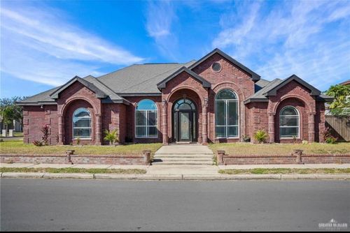 1900 Magnolia St, Mission, TX, 78573-6765 | Card Image