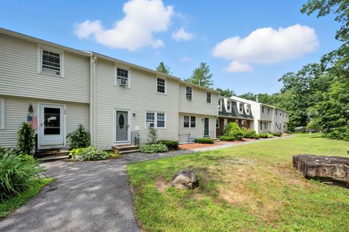 41-41 Olde Country Village Road, Londonderry, NH, 03053 | Card Image