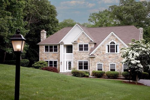 58 Algonquian Dr, Natick, MA, 01760-6095 | Card Image