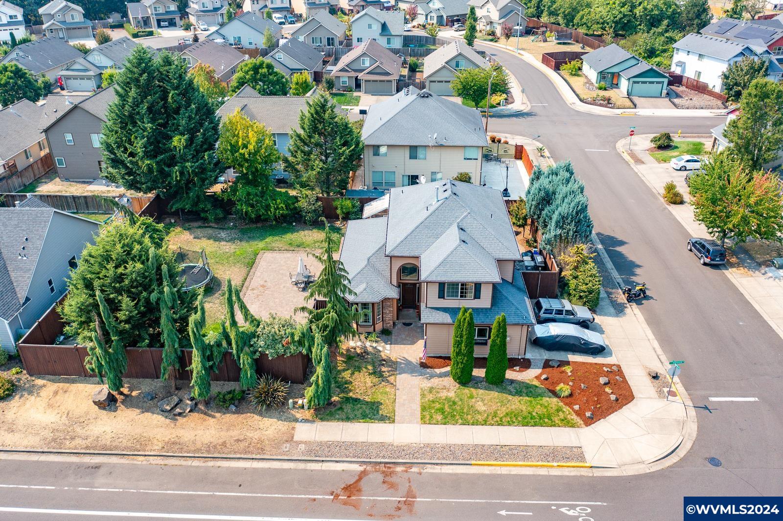 Robbins Way, Lebanon, OR 97355