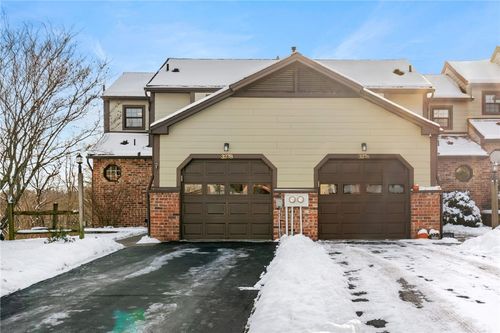 3278 Windstream Dr, Gibsonia, PA, 15044-8487 | Card Image