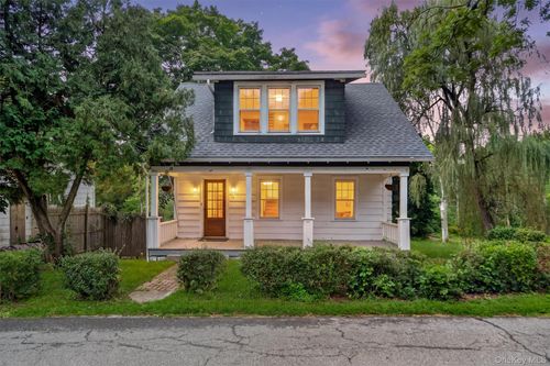 71 North Rd, Highland, NY, 12528-1016 | Card Image