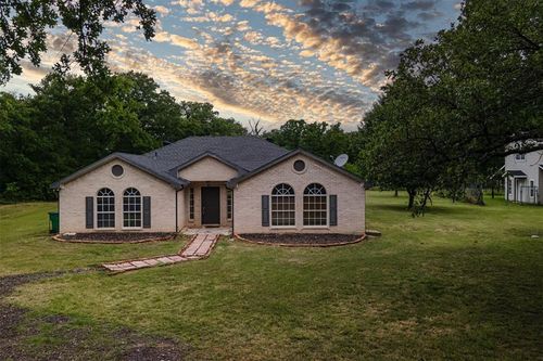 8976 R And R Circle, Kemp, TX, 75143 | Card Image