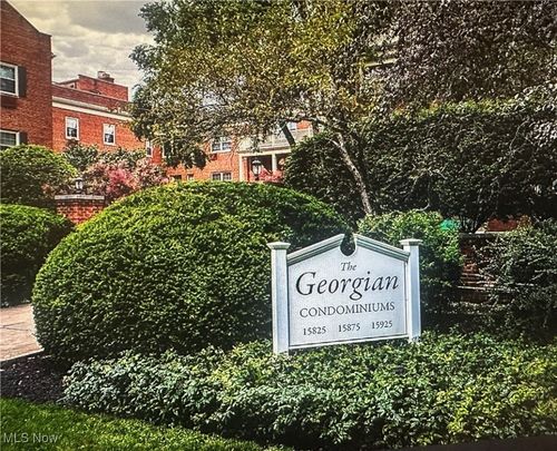 101w-15825 Van Aken Boulevard, Shaker Heights, OH, 44120 | Card Image