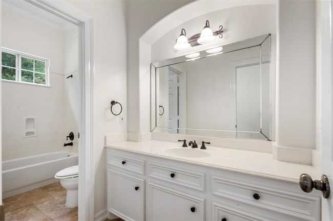 3207 W Benders Landing Blvd, House other with 3 bedrooms, 4 bathrooms and 3 parking in Spring TX | Image 15