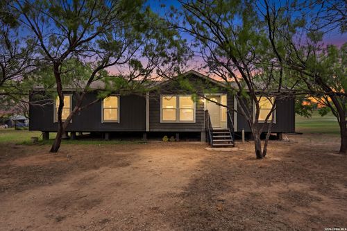 119 Avery Dr, Somerset, TX, 78069-3807 | Card Image