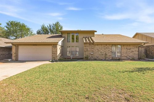 10036 Paisley Road, Yukon, OK, 73099 | Card Image