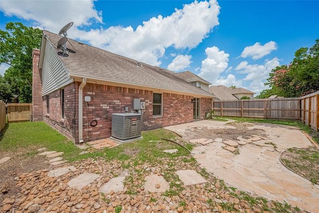 5814 N Magazine Cir, House other with 3 bedrooms, 2 bathrooms and 2 parking in Houston TX | Image 35