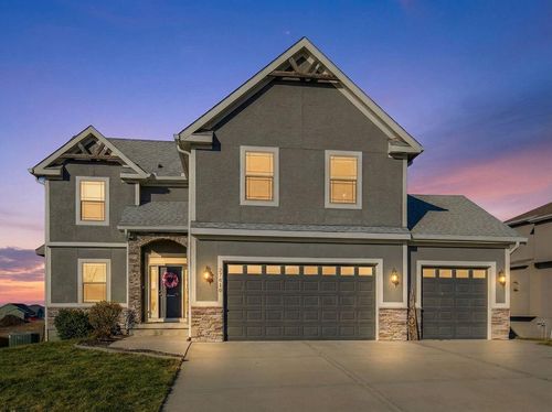 27810 133rd Ct, Lee's Summit, MO, 64086-6610 | Card Image